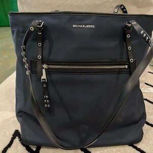 NEVER USED Michael Kors Dark Blue Leila Large Nylon.